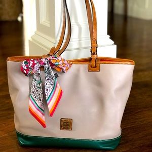 Dooney & Bourke Smooth Leather Lee Tote- Oyster/Green- EUC!
